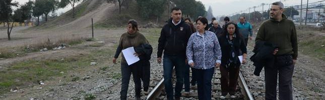 Alcalde Vittori recorrió  vía ferroviaria  en Maipú