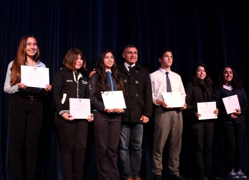 entrega de becas  2