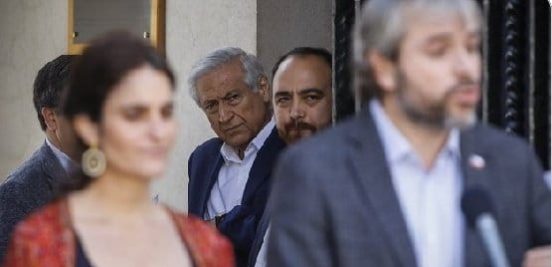 ¿LE SUSPENDIERON  SU CONTRATO DE TRABAJO POR LA NUEVA LEY? , ENTONCES PREGUNTE  A SU DIPUTADO O SENADOR